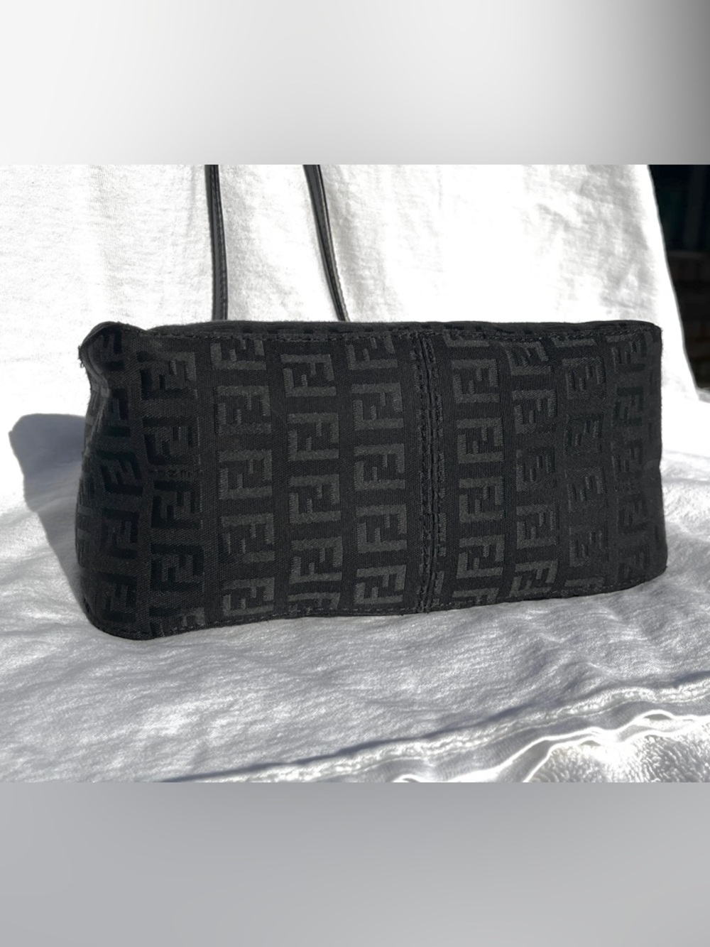 Authentic Vintage Black Fendi Baguette - Picture 4 of 16